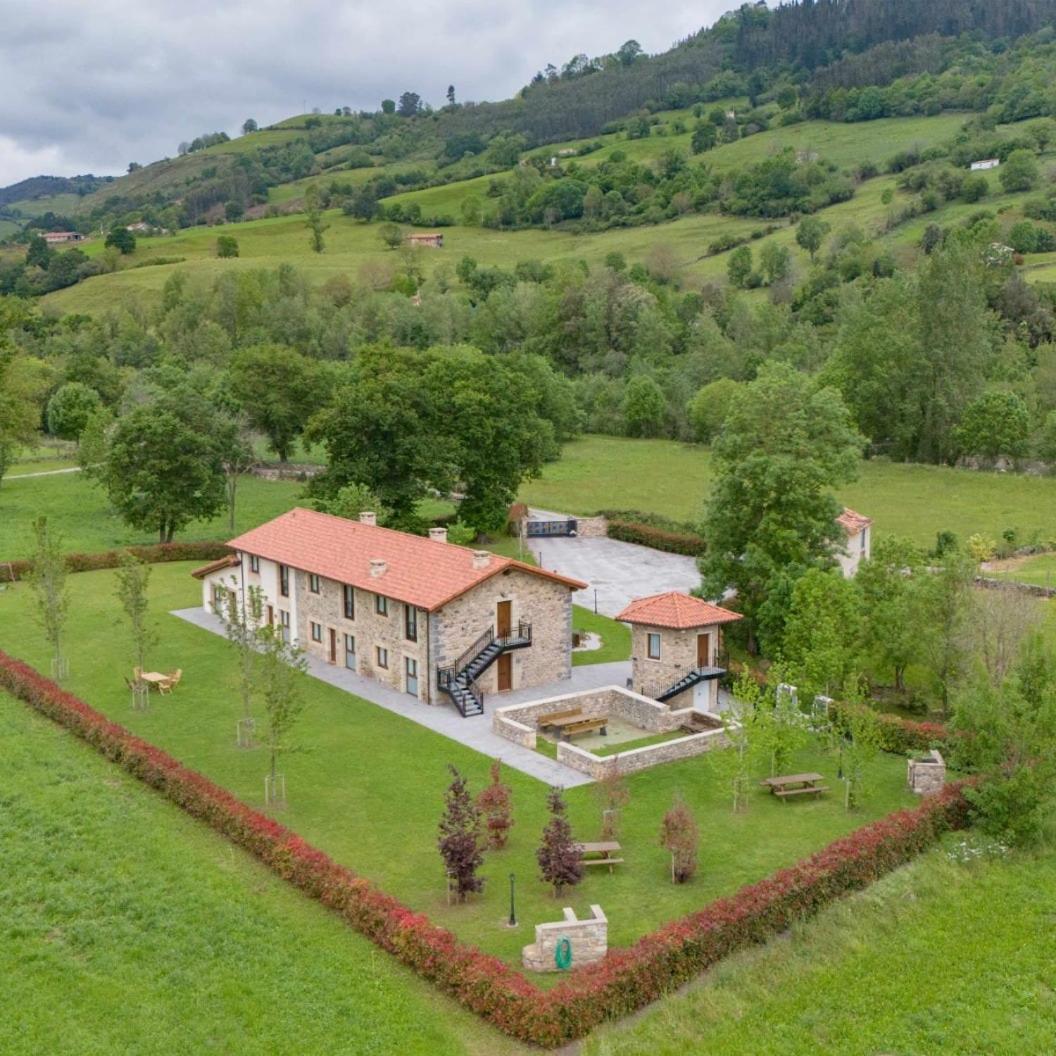 Complejo Rural El Cerradon Guest House Alceda Eksteriør bilde